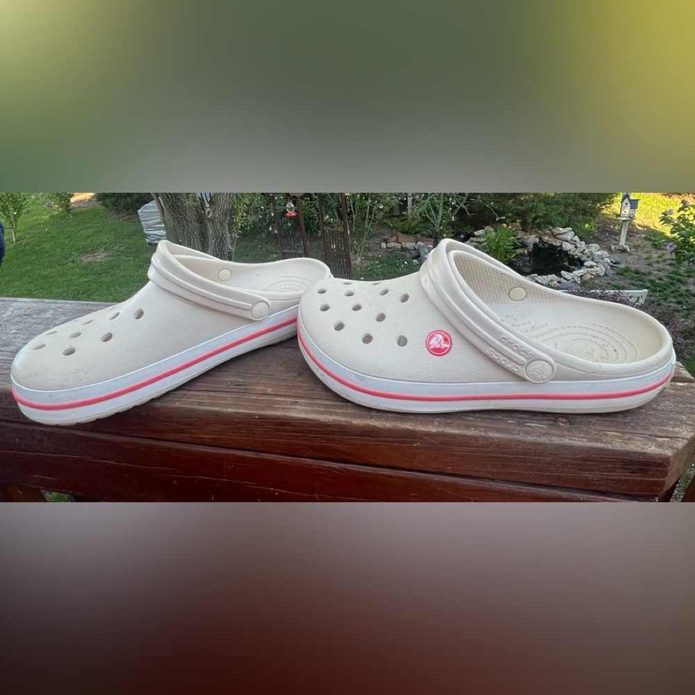 Crocs- Women